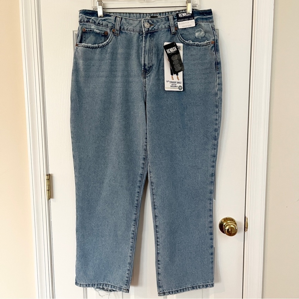 NWT Rewash the straight ankle high rise 13/31